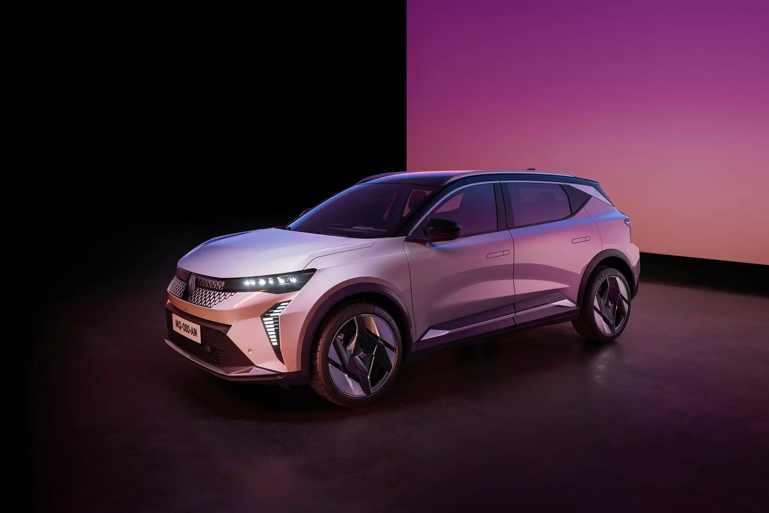 innovative sculpted front end